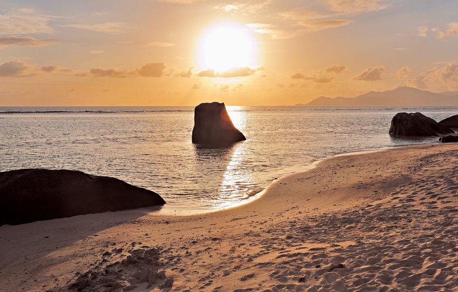 Top 10 Beaches in Greece and in Greek Islands for 2015