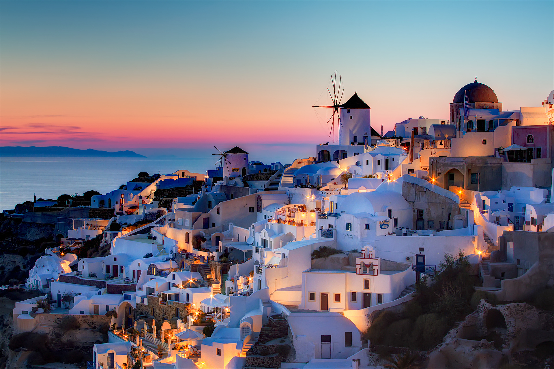 ΗΠΑ – Ψήφισαν τη Σαντορίνη ως το ομορφότερο νησί στον κόσμο