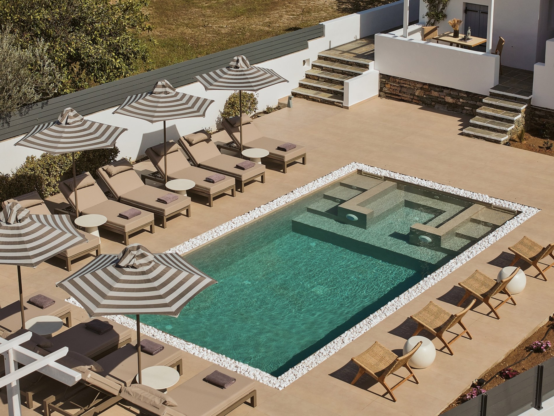 Discover Your Serene, Sun-Drenched Escape at Gerani Suites Sifnos