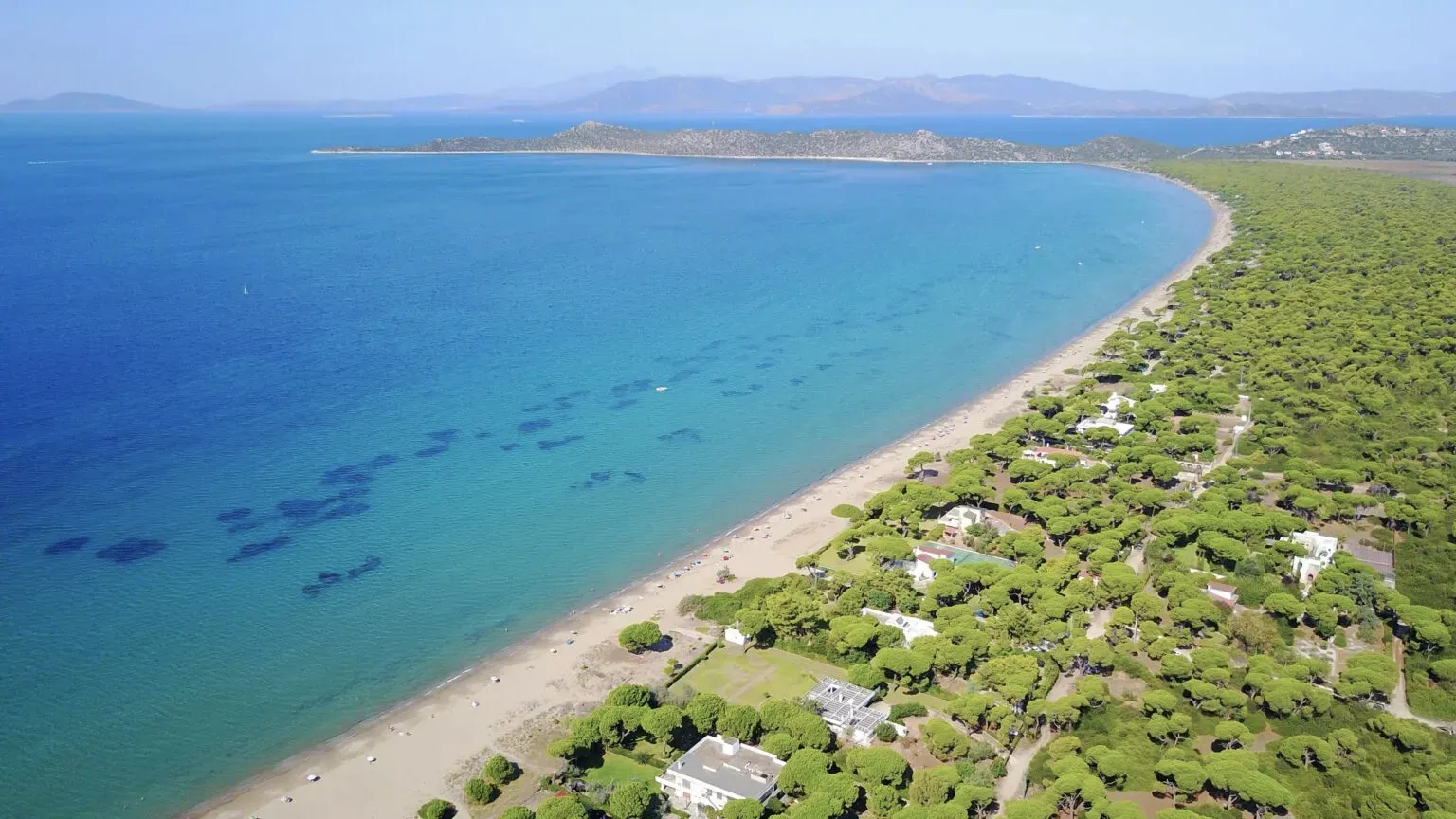 5 Must-Visit Beaches and Coves Near Athens