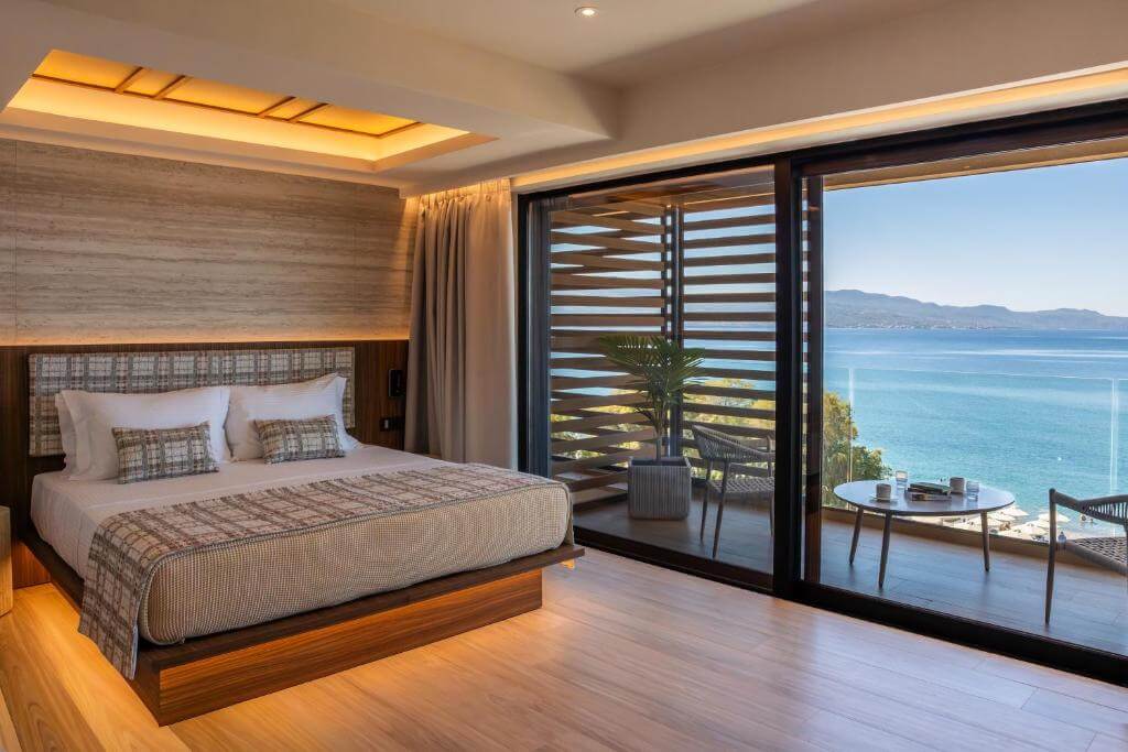 TAÝS Hotel: Effortless Coastal Elegance on the Messinian Bay