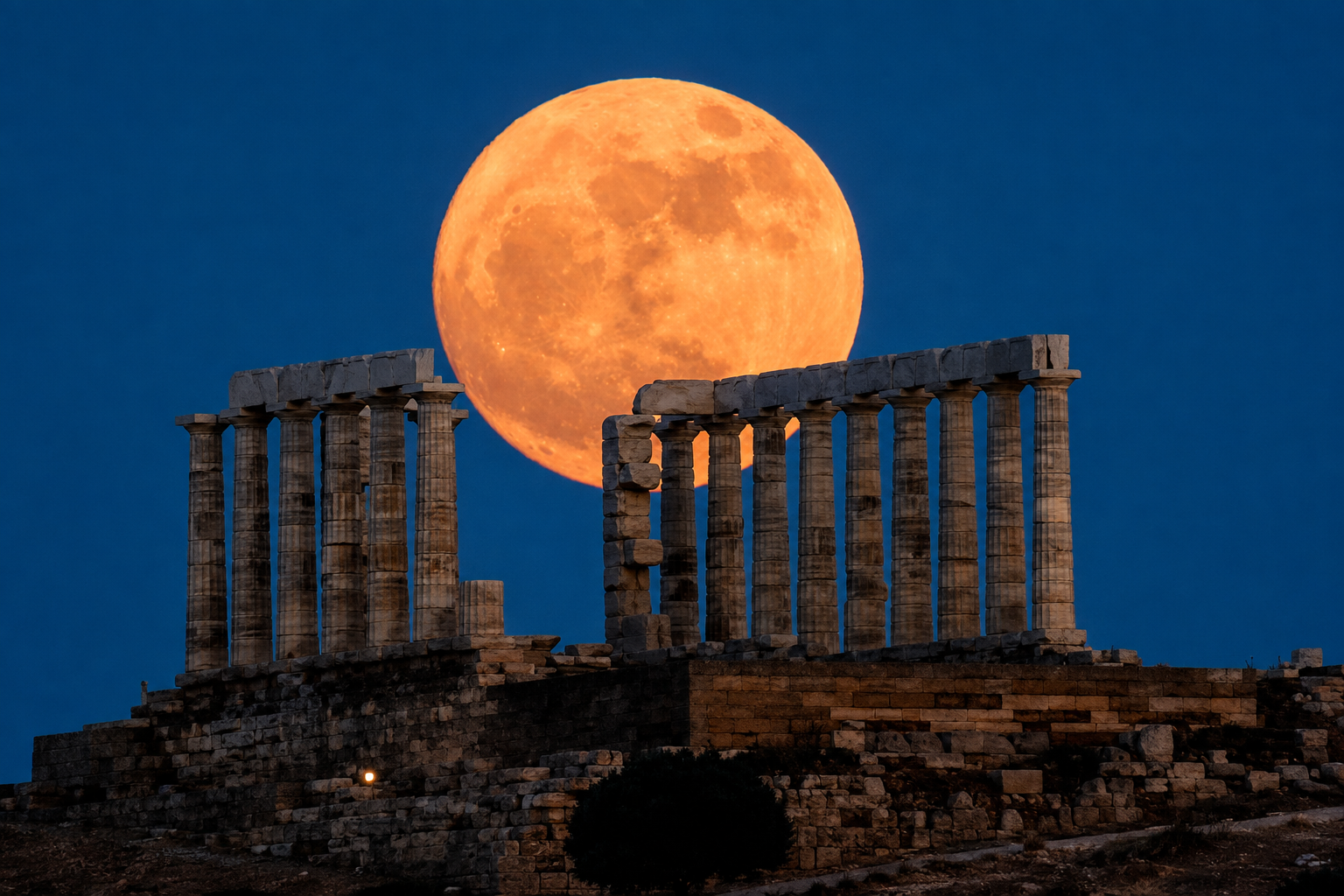 Πανσέληνος Αυγούστου: Δωρεάν εκδηλώσεις και βραδινές επισκέψεις σε αρχαιολογικούς χώρους